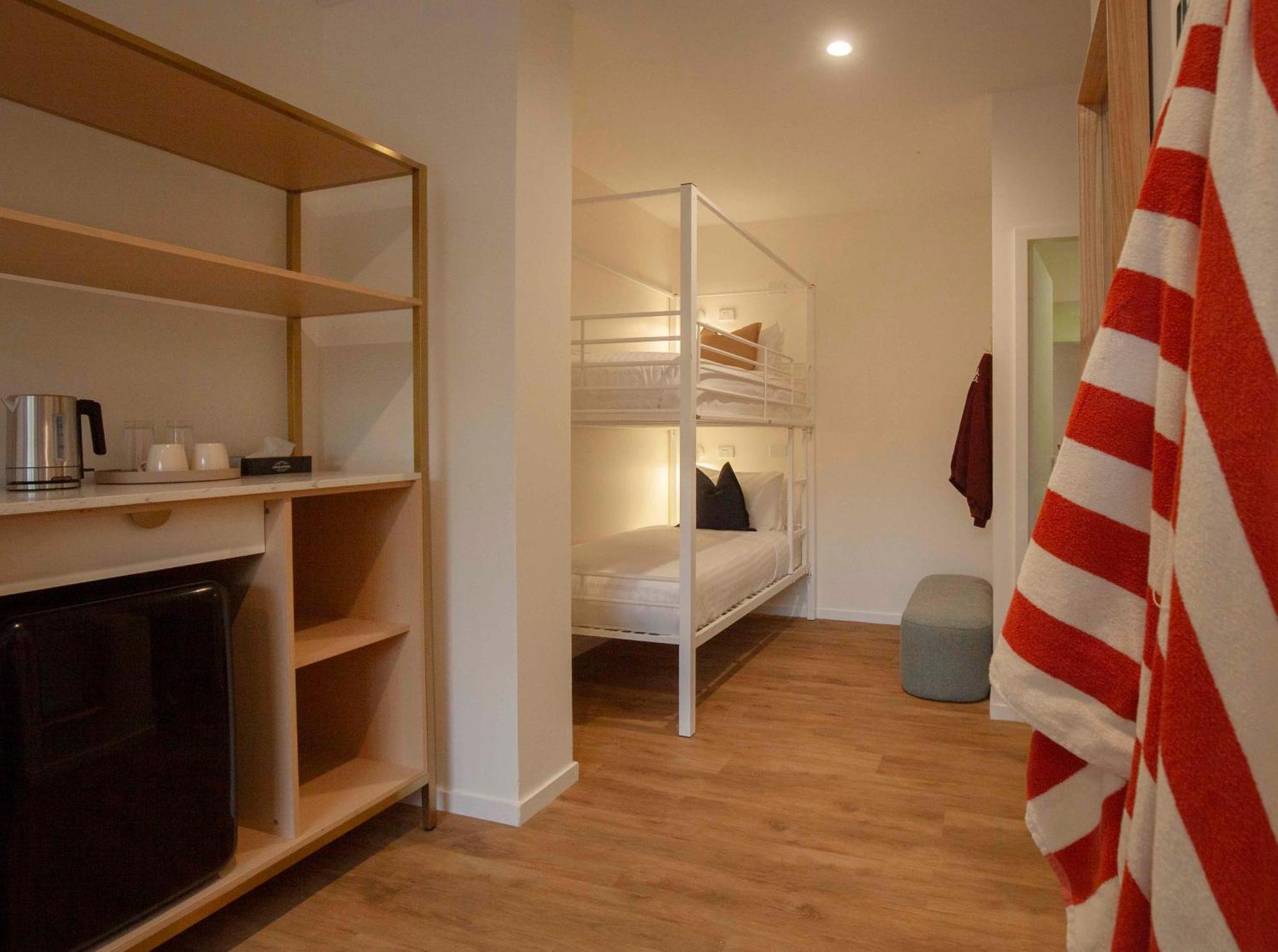 Little Drifter Hostel *
